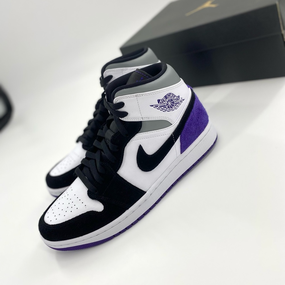 Air Jordan 1 Mid SE “Varsity Purple” Men’s Size 9 NEW WITH BOX